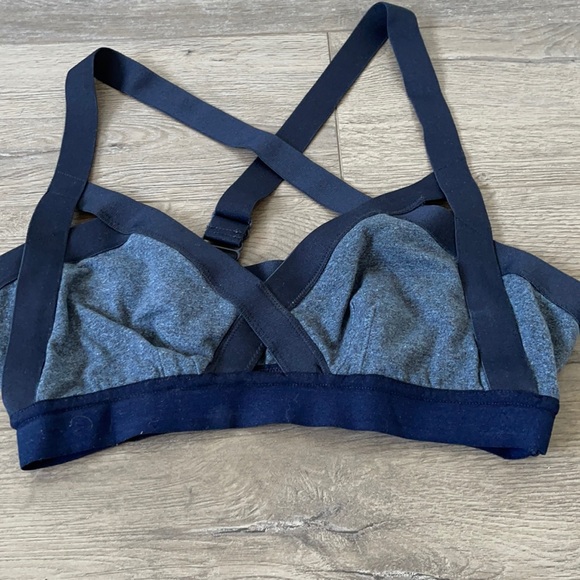 Aritzia Community Rasa Bra - Picture 2 of 7